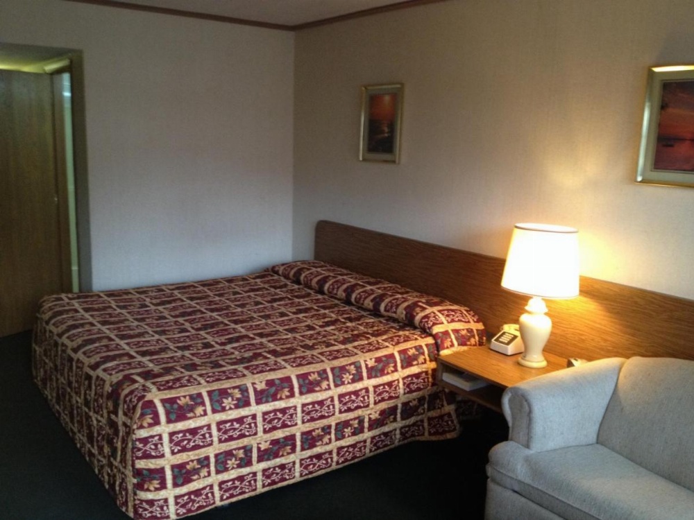 Room image 3